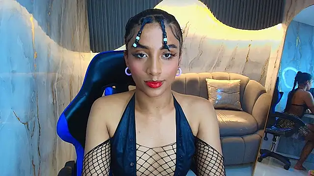 Snapshot of katty_berry_r chatting on September 30, 2025, 8:03 pm katty berry r online show from September 30, 2025, 8:03 pm