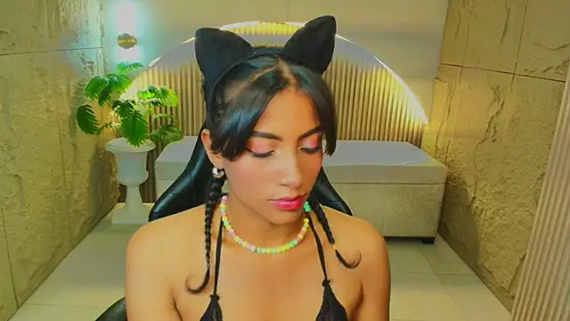 katty berry r online show from December 13, 2025, 8:04 pm