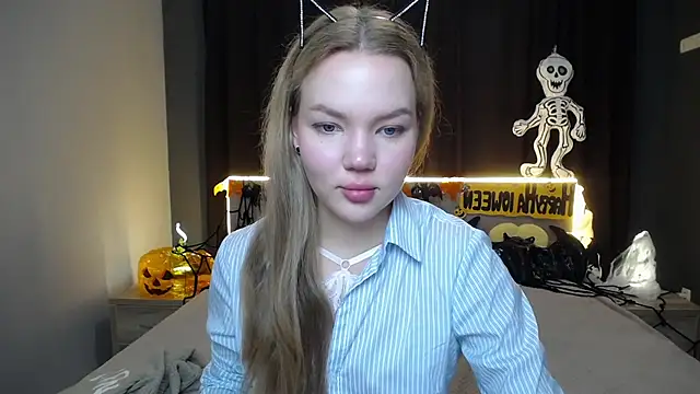 Snapshot of StellaLight chatting on October 20, 2025, 12:16 pm StellaLight online show from October 20, 2025, 12:16 pm