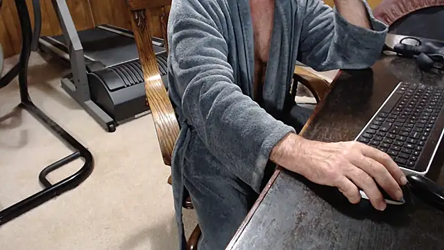 Snapshot of billy471 chatting on October 9, 2025, 3:54 pm billy471 online show from October 9, 2025, 3:54 pm