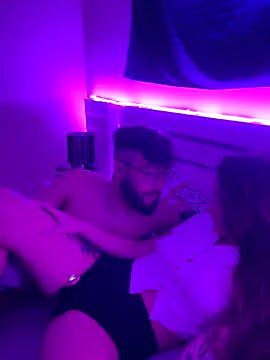 Snapshot of duomagique_off chatting on October 19, 2025, 12:22 am duomagique off online show from October 19, 2025, 12:22 am