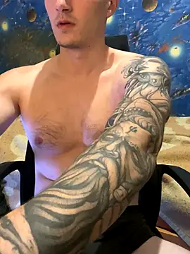 Snapshot of fronkie9384 chatting on October 27, 2025, 8:57 pm fronkie9384 online show from October 27, 2025, 8:57 pm