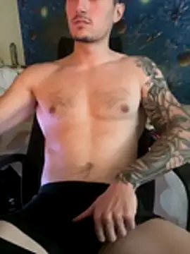 Snapshot of fronkie9384 chatting on November 14, 2025, 10:25 am fronkie9384 online show from November 14, 2025, 10:25 am