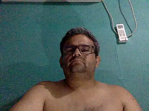 Katracho6969 online show from October 5, 2025, 2:43 am