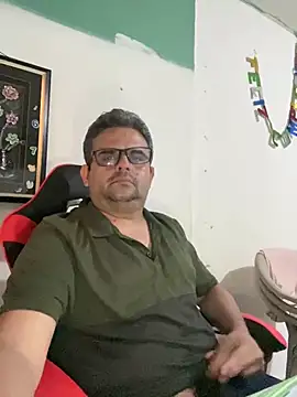 Katracho6969 online show from February 14, 2026, 1:24 am