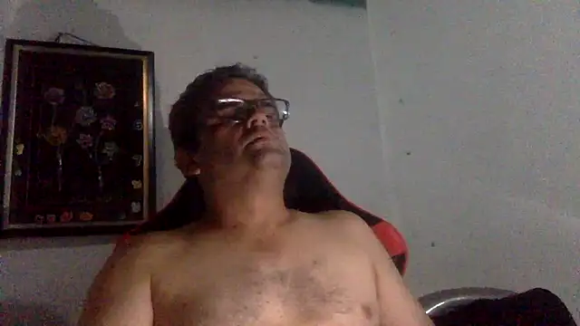 Katracho6969 online show from April 21, 2026, 2:37 am