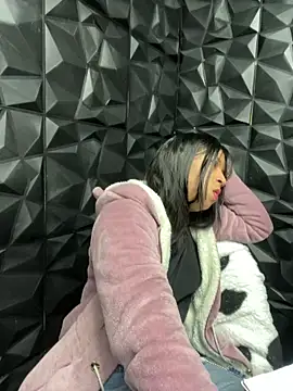 lil charme online show from October 7, 2025, 10:18 pm