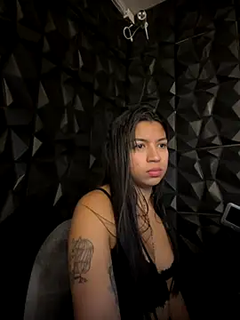 lil charme online show from October 29, 2025, 6:53 pm