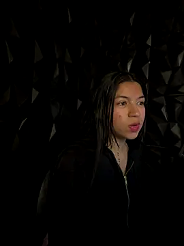 lil charme online show from November 12, 2025, 4:07 pm