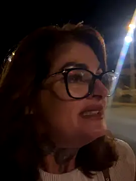 IrishmilfAnna online show from September 27, 2025, 2:27 am