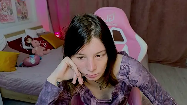 EllinEverly online show from July 8, 2026, 10:03 pm