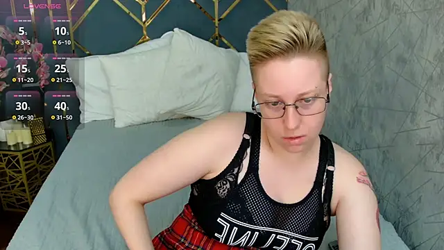 AlexandraGreen online show from September 14, 2025, 3:44 pm