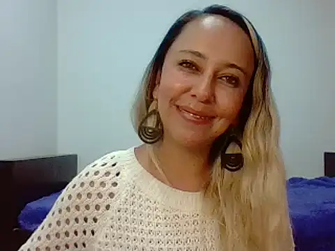 Snapshot of leah_susman chatting on October 9, 2025, 2:31 am leah susman online show from October 9, 2025, 2:31 am