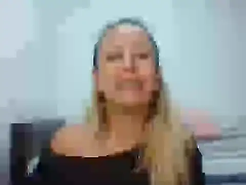 Snapshot of leah_susman chatting on October 28, 2025, 2:48 am leah susman online show from October 28, 2025, 2:48 am