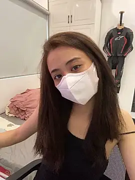 Snapshot of Mochi21 chatting on October 14, 2025, 4:13 am Mochi21 online show from October 14, 2025, 4:13 am