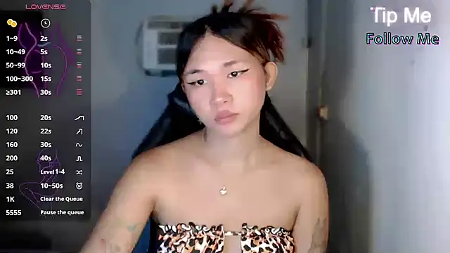 Snapshot of Ready_or_notxx chatting on September 13, 2025, 12:10 am Ready or notxx online show from September 13, 2025, 12:10 am
