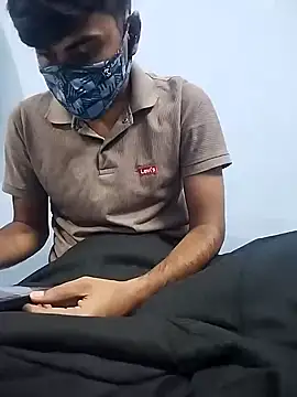 Snapshot of YourTarzan chatting on October 31, 2025, 7:20 am YourTarzan online show from October 31, 2025, 7:20 am