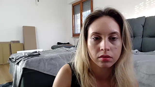 L Sofia online show from October 14, 2025, 3:24 pm