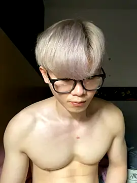 Snapshot of zachlee_69 chatting on October 11, 2025, 9:35 pm zachlee 69 online show from October 11, 2025, 9:35 pm