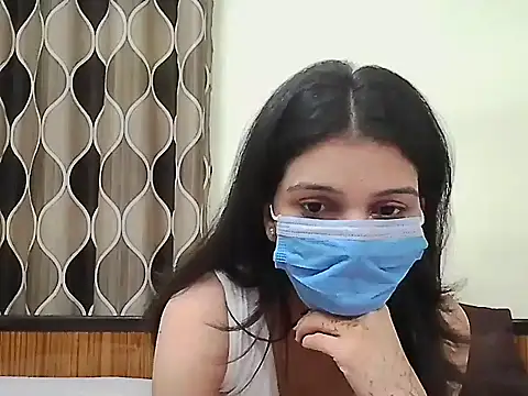 Snapshot of Cute_babydoll099 chatting on October 19, 2025, 11:00 am Cute babydoll099 online show from October 19, 2025, 11:00 am