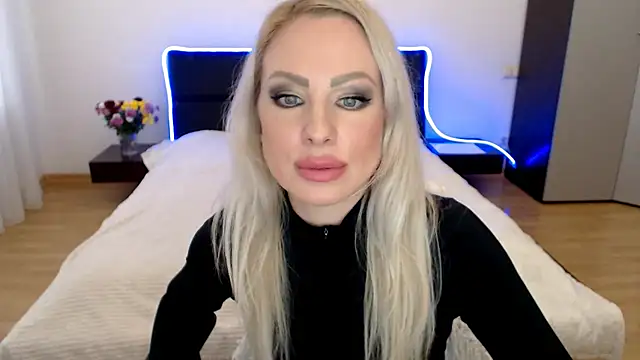 Tina Shines online show from November 8, 2025, 12:05 pm