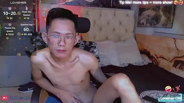 Snapshot of Skinny_CumLoader69 chatting on October 20, 2025, 7:03 pm Skinny CumLoader69 online show from October 20, 2025, 7:03 pm