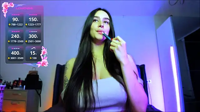 Veronica Larsson online show from September 27, 2025, 6:24 pm