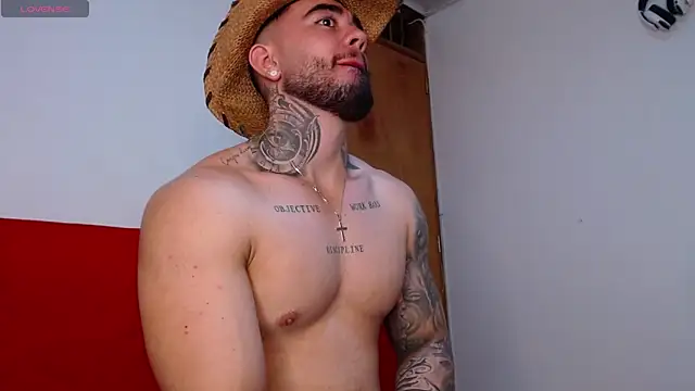 tommyblessd1 online show from November 9, 2025, 1:04 am