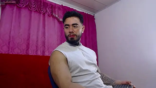 tommyblessd1 online show from July 17, 2026, 5:36 am