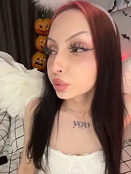 Snapshot of Lina_Thornton_ chatting on October 30, 2025, 8:53 pm Lina Thornton online show from October 30, 2025, 8:53 pm