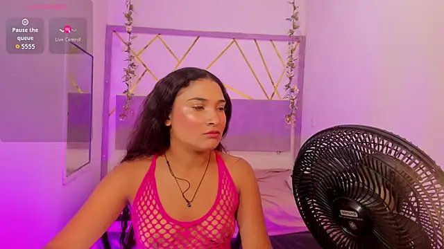 BellaSky4 online show from December 15, 2025, 2:16 am