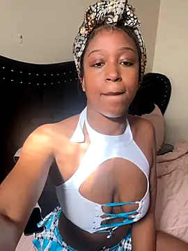 Realpr3ttydior online show from November 13, 2025, 3:55 pm