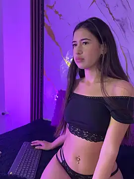 nina vixen online show from May 20, 2026, 8:37 pm