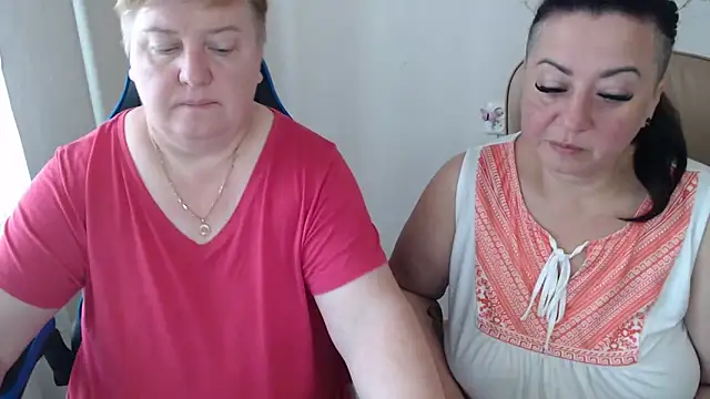 Snapshot of Bertie_Adeline chatting on September 13, 2025, 6:46 am Bertie Adeline online show from September 13, 2025, 6:46 am