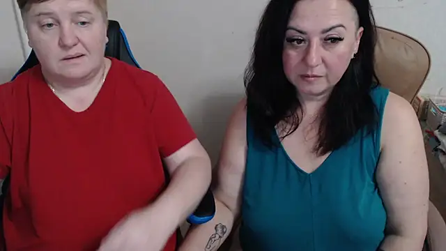 Snapshot of Bertie_Adeline chatting on September 14, 2025, 7:13 pm Bertie Adeline online show from September 14, 2025, 7:13 pm
