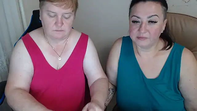 Snapshot of Bertie_Adeline chatting on September 18, 2025, 7:16 pm Bertie Adeline online show from September 18, 2025, 7:16 pm