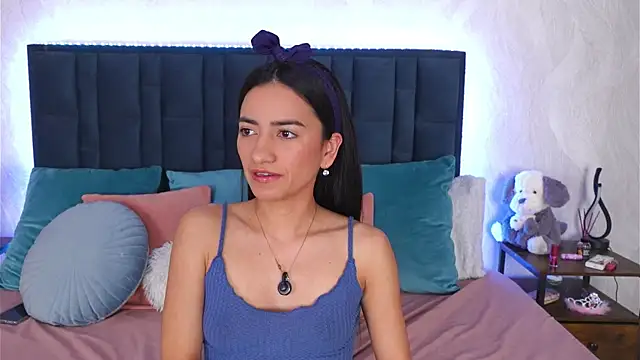 EmilyPrincy online show from January 13, 2026, 7:13 am