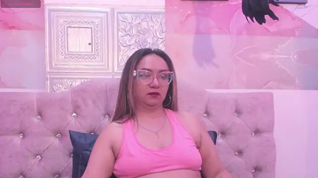 leyla smithh online show from October 17, 2025, 12:30 pm