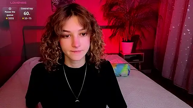 Snapshot of __grace__ chatting on October 9, 2025, 10:24 am grace online show from October 9, 2025, 10:24 am