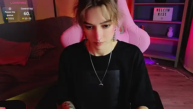 Snapshot of __grace__ chatting on October 13, 2025, 10:26 am grace online show from October 13, 2025, 10:26 am