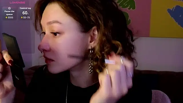 Snapshot of __grace__ chatting on October 31, 2025, 10:27 am grace online show from October 31, 2025, 10:27 am