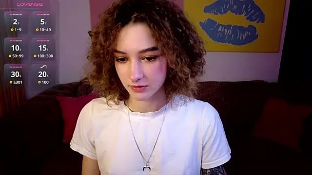 Snapshot of __grace__ chatting on November 9, 2025, 10:35 am grace online show from November 9, 2025, 10:35 am