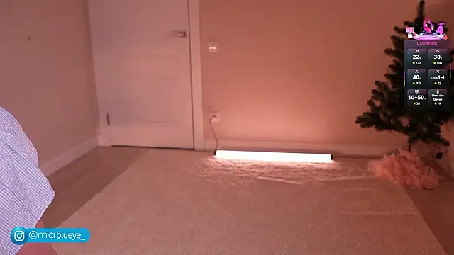 Miablueye online show from February 19, 2026, 4:36 pm