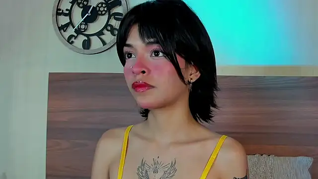 AnnyKitty  online show from October 16, 2025, 4:24 am