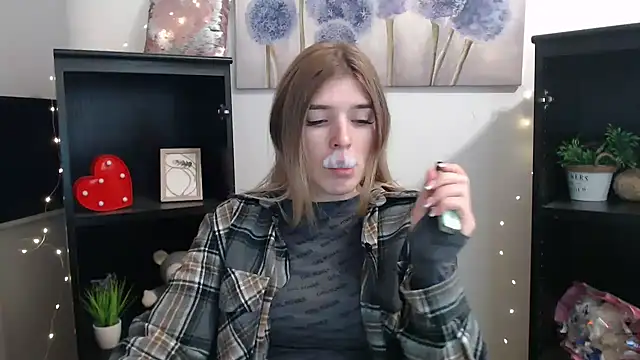 JuiceLips   online show from January 8, 2026, 2:52 pm