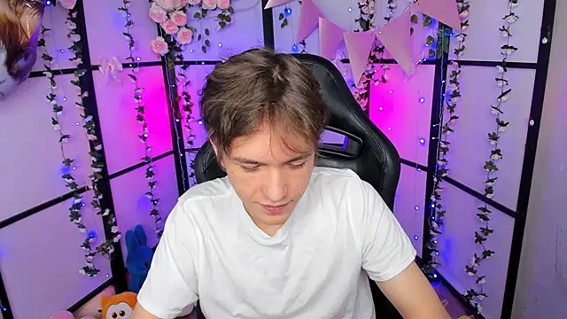 Ethan Rivers online show from October 11, 2025, 8:51 pm