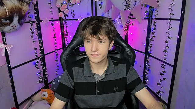 Ethan Rivers online show from October 15, 2025, 8:53 pm