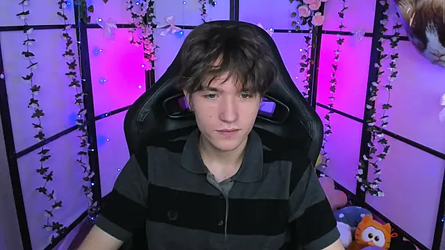 Ethan Rivers online show from November 8, 2025, 11:43 am