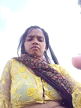 Snapshot of HotPiya439 chatting on September 13, 2025, 9:53 am HotPiya439 online show from September 13, 2025, 9:53 am