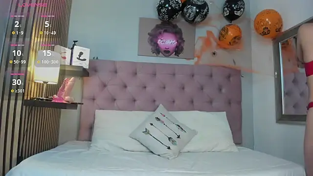 luna  dance online show from October 23, 2025, 4:23 am